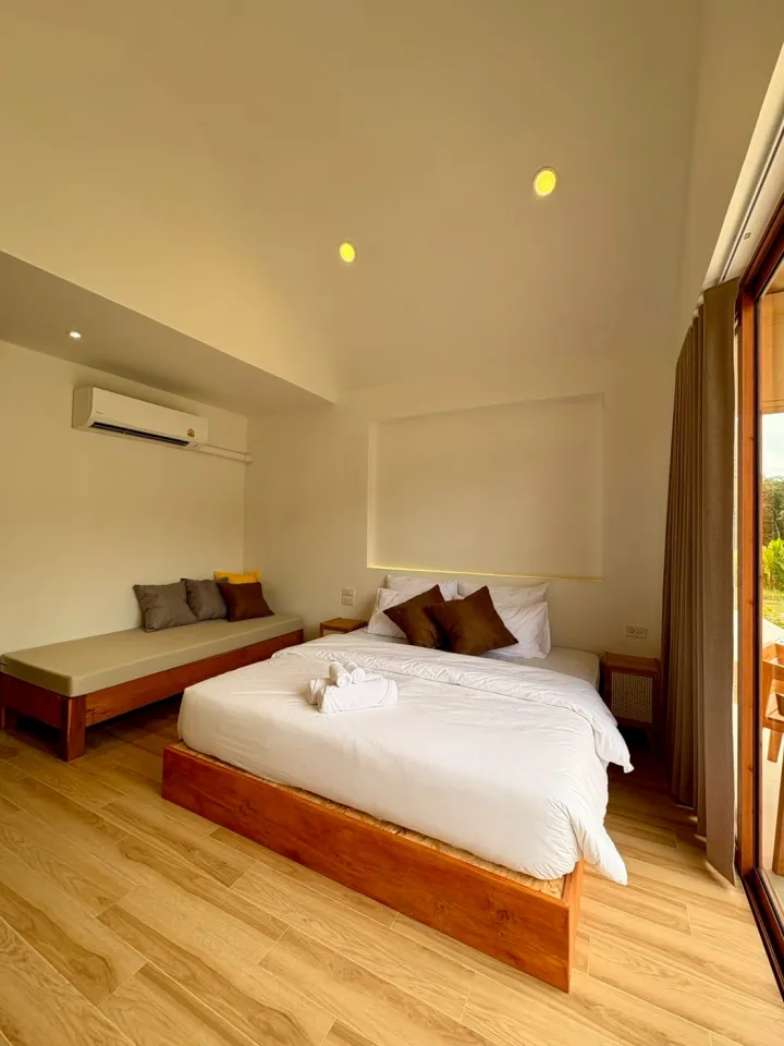 The Lodge Deluxe-2