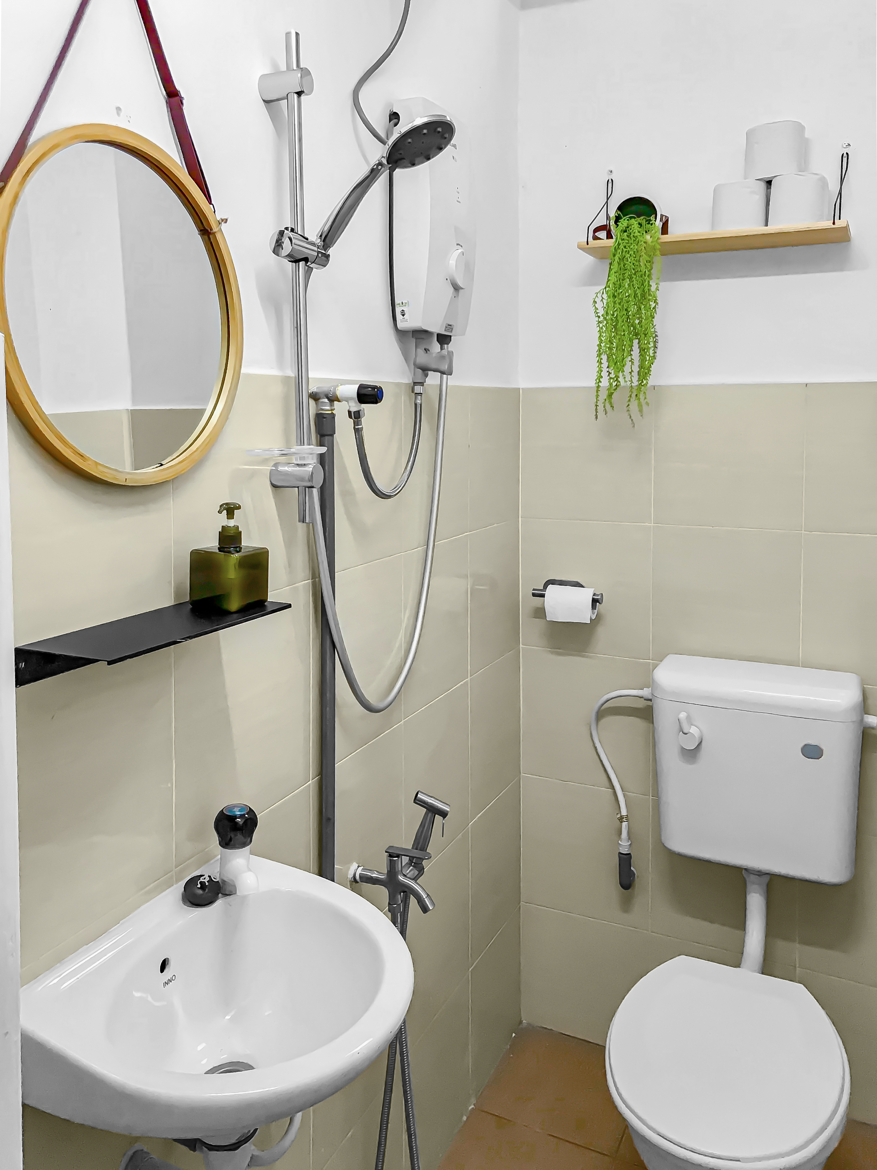 Yong Peng, Johor - 3 Bedrooms Shoplot BnB @ Yong Peng Town 9