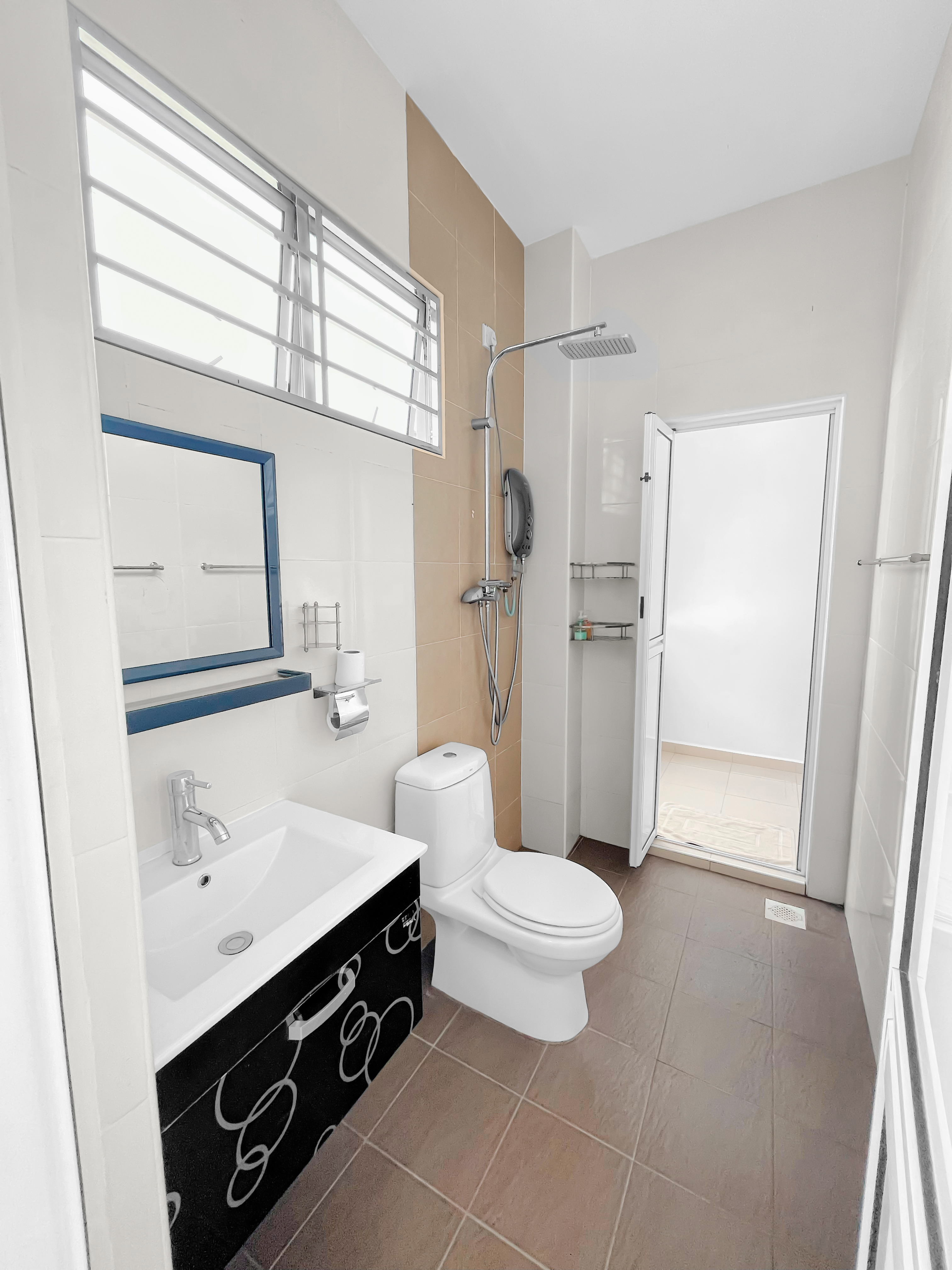 Yong Peng, Johor- 4 Bedroom Double Storey Landed Hs 5