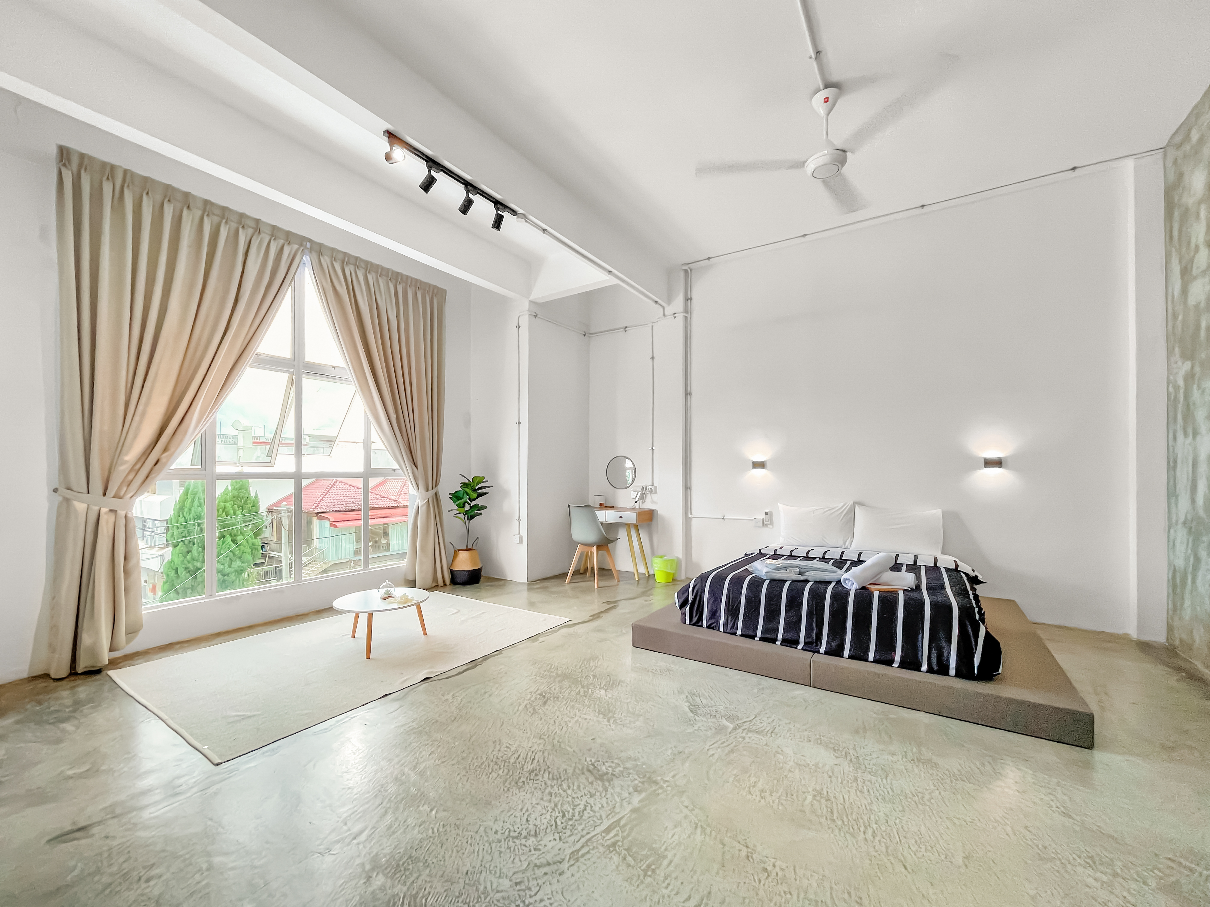 Yong Peng, Johor - 3 Bedrooms Shoplot BnB @ Yong Peng Town 0