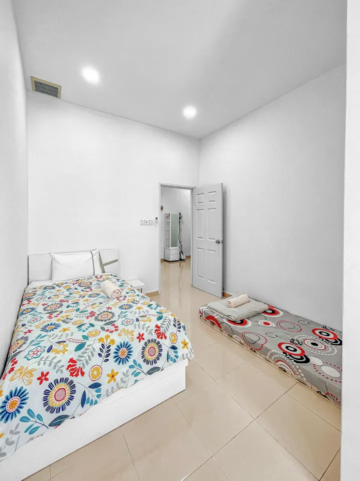 Yong Peng, Johor- 4 Bedroom Double Storey Landed Hs 7