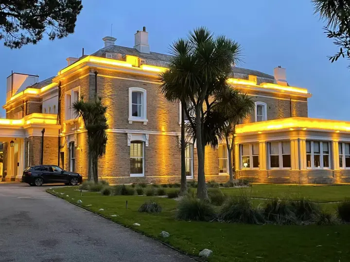 Trenython Manor Resort 4