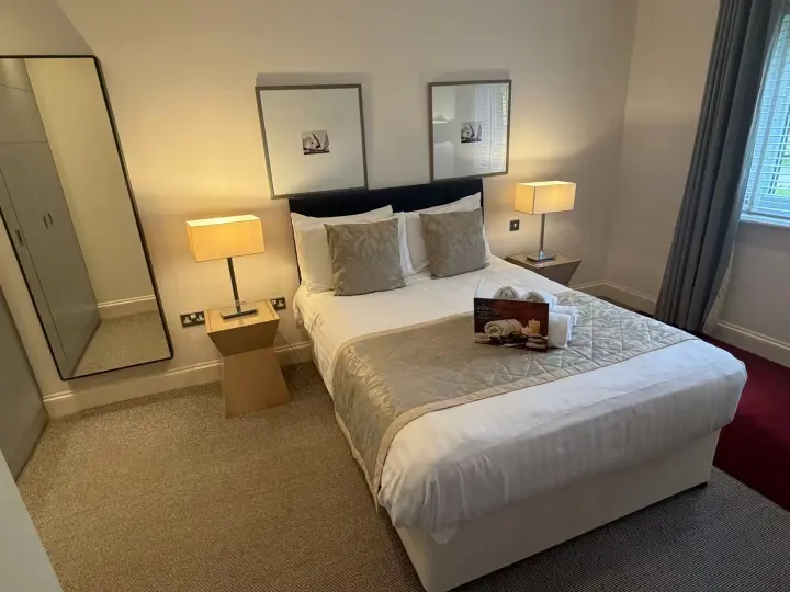 Two-Bedroom Lodge Terrace 12