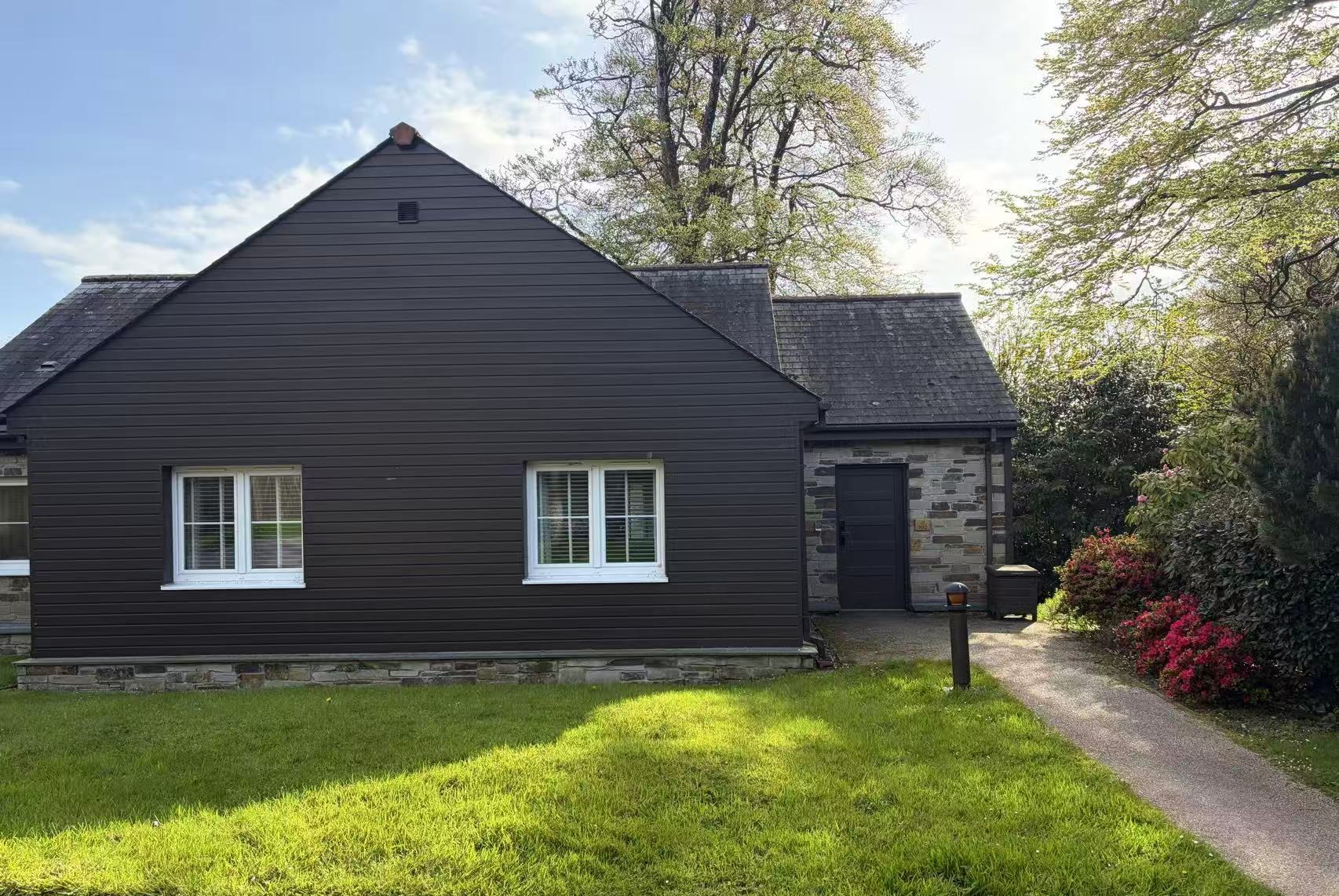 Two-Bedroom Lodge Terrace 1