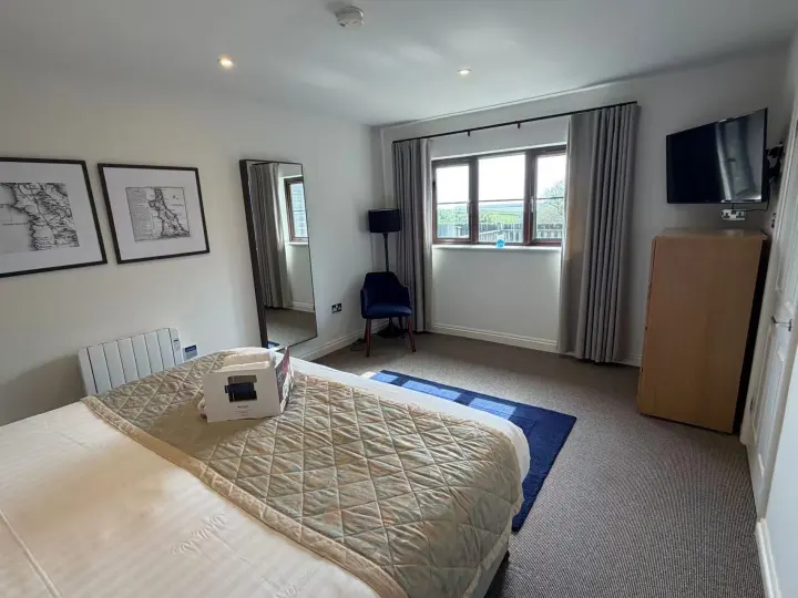 Two Bedroom Lodge with Sea View 14