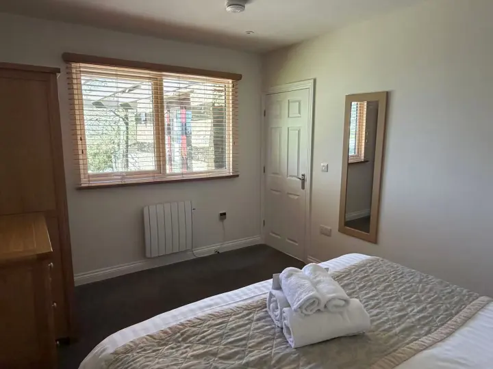 Two bedroom Lodge with Patio 8