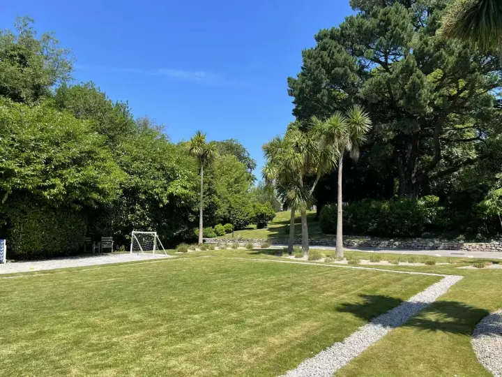 Trenython Manor Resort 14