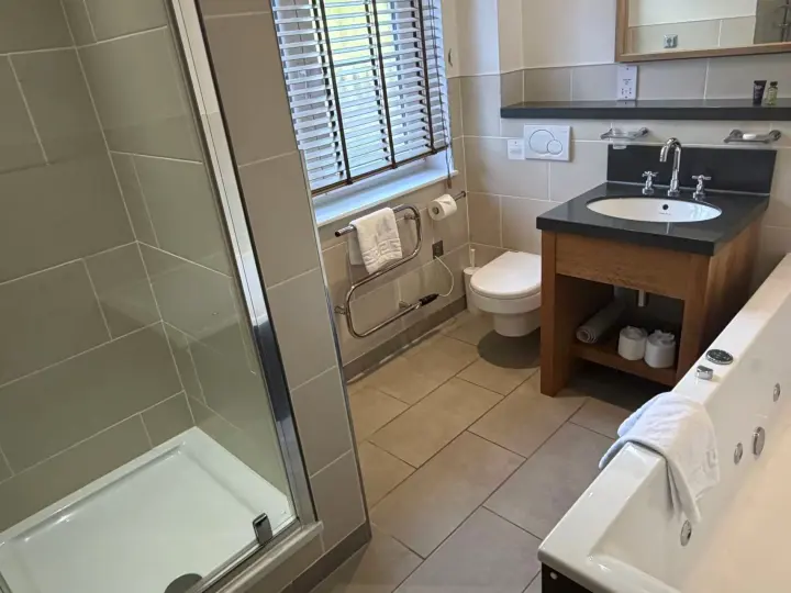 Two-Bedroom Lodge Terrace 14