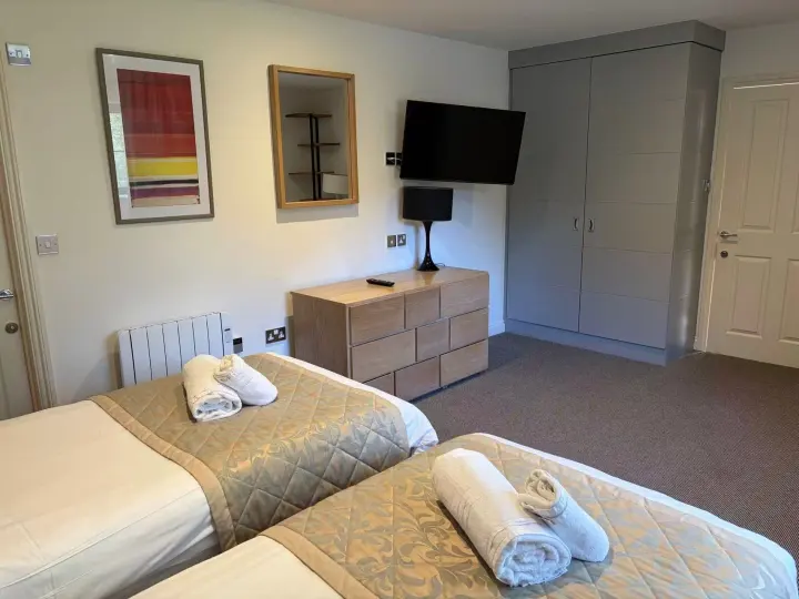 Two Bedroom Lodge with Sea View 4