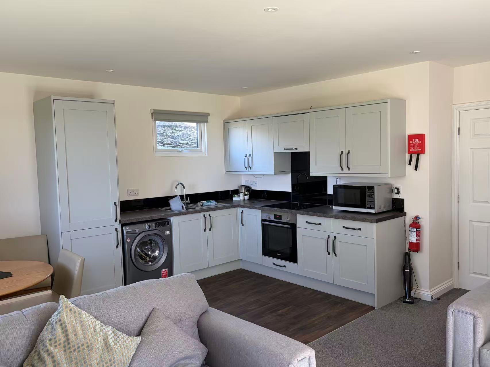 Two bedroom Lodge with Patio 4