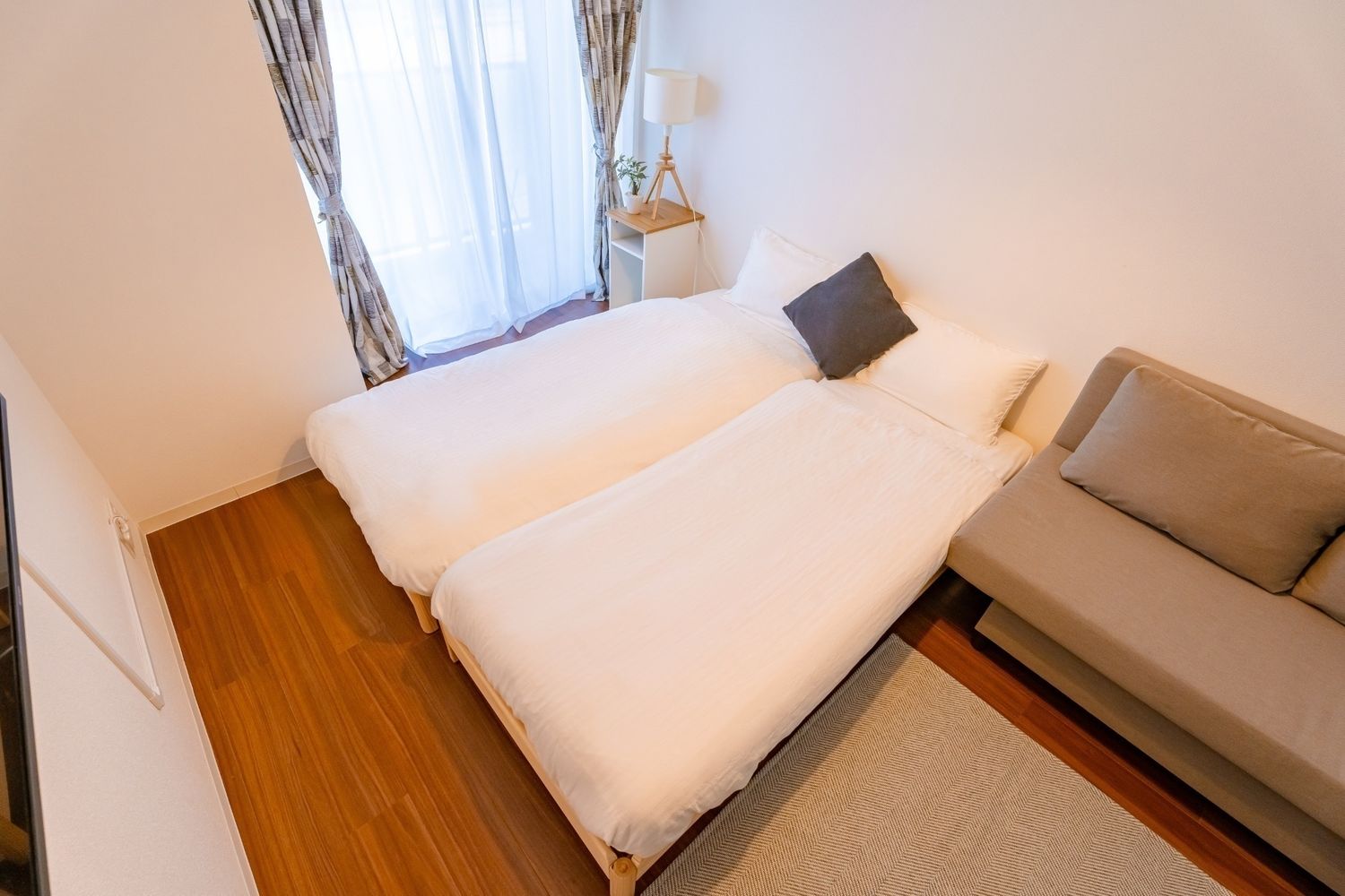 Compact Family Room (301) 3