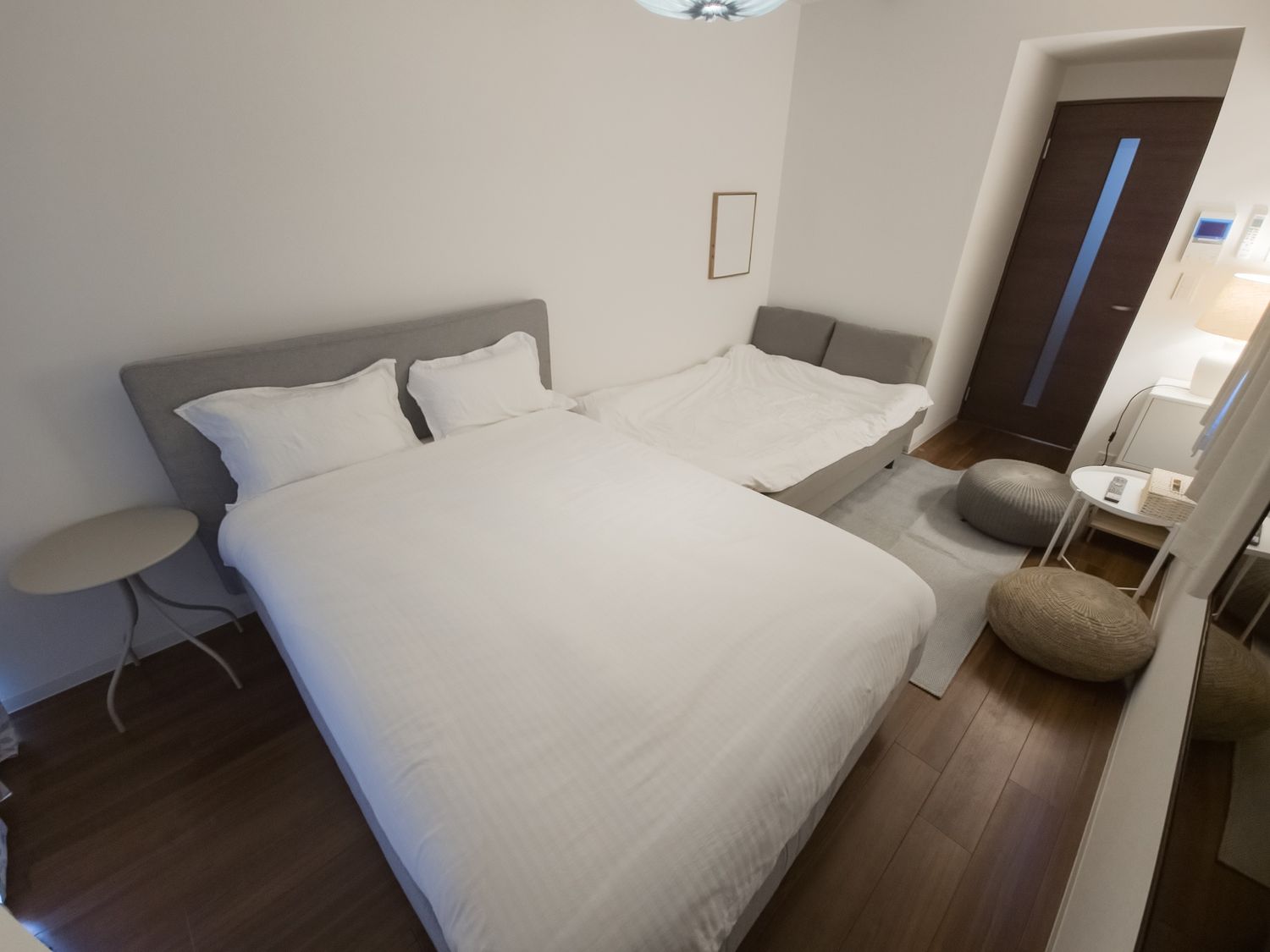Cozy Double Room with Sofa Bed (501) 2