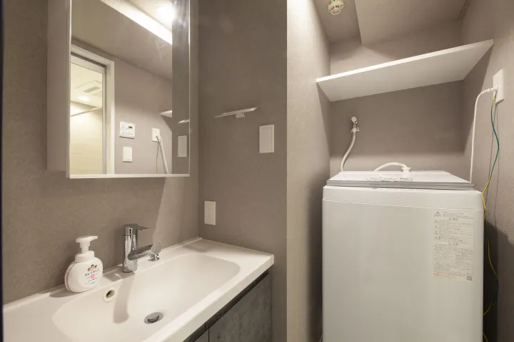 Spacious Japanese-Modern Three-Bedroom Suite (TypeE) 13