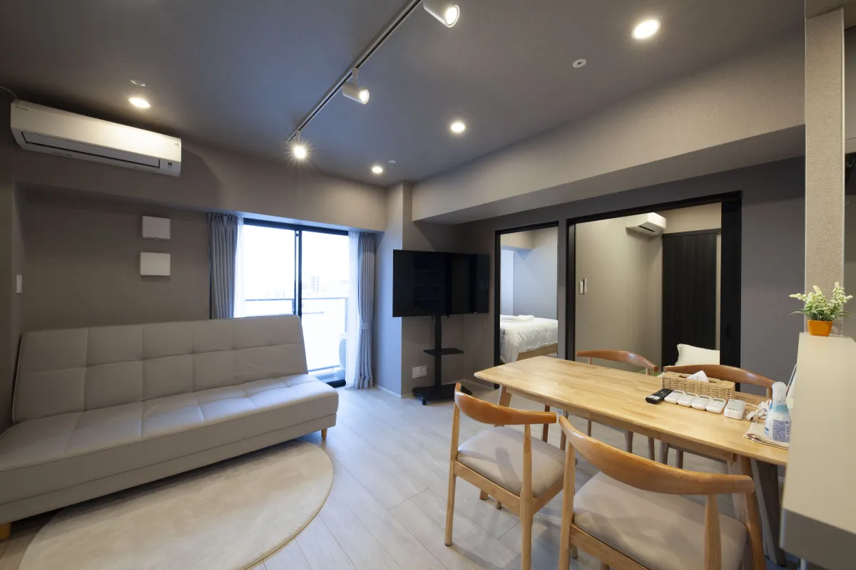Spacious Japanese-Modern Three-Bedroom Suite (TypeE) 0