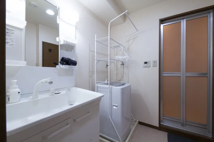 (601) Spacious Double Room for 2–4 Guests 15