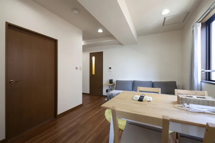 (603) Japanese Family Suite 8