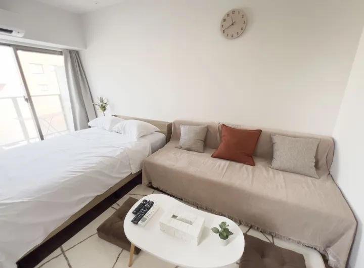 Compact Twin Room with Sofa Bed (601) 2