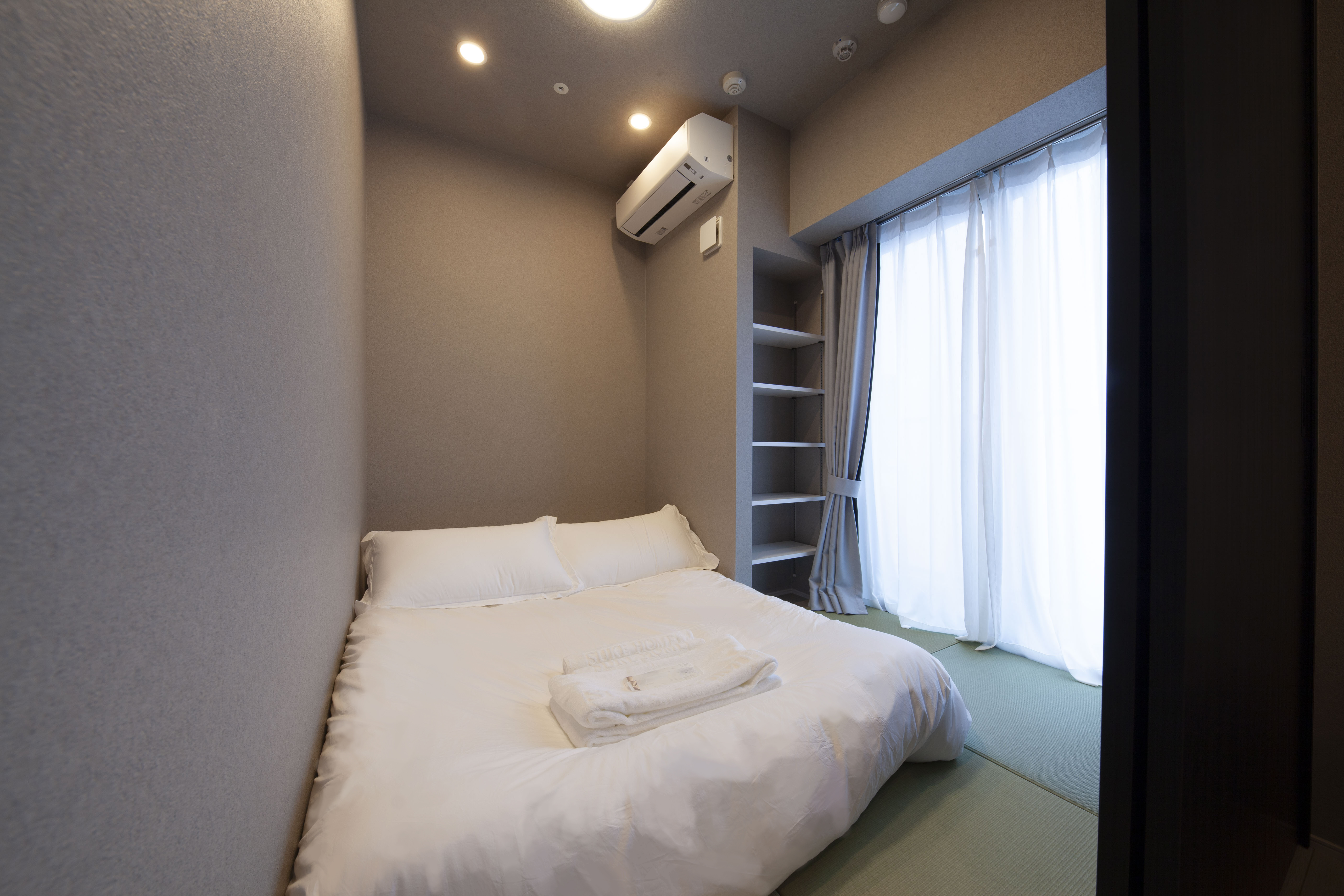 Spacious Japanese-Modern Three-Bedroom Suite (TypeE) 5