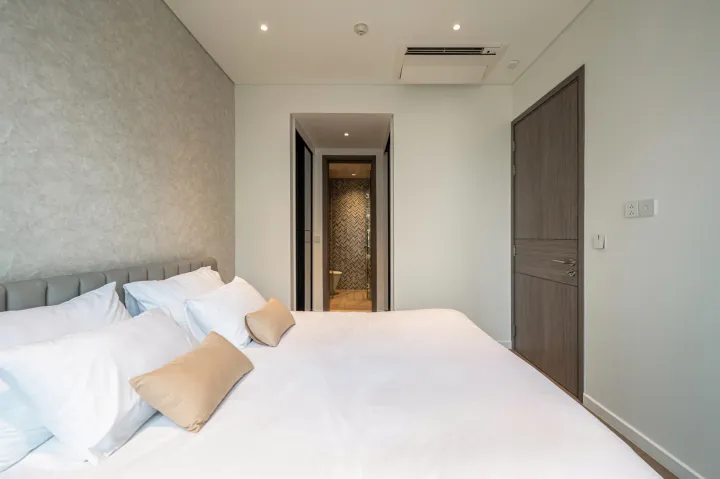 Opera 1 Bedroom 12