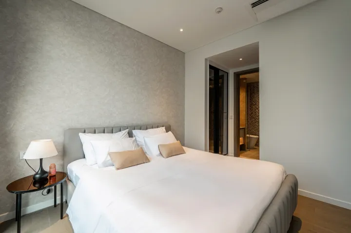 Opera 1 Bedroom 11