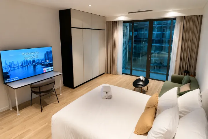 The Metropole Luxury Residence by KayStayStudio0