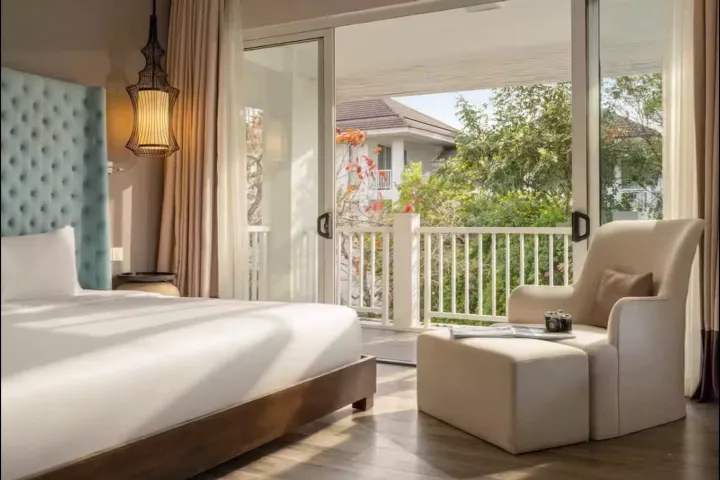 6 Bedroom Villa-6