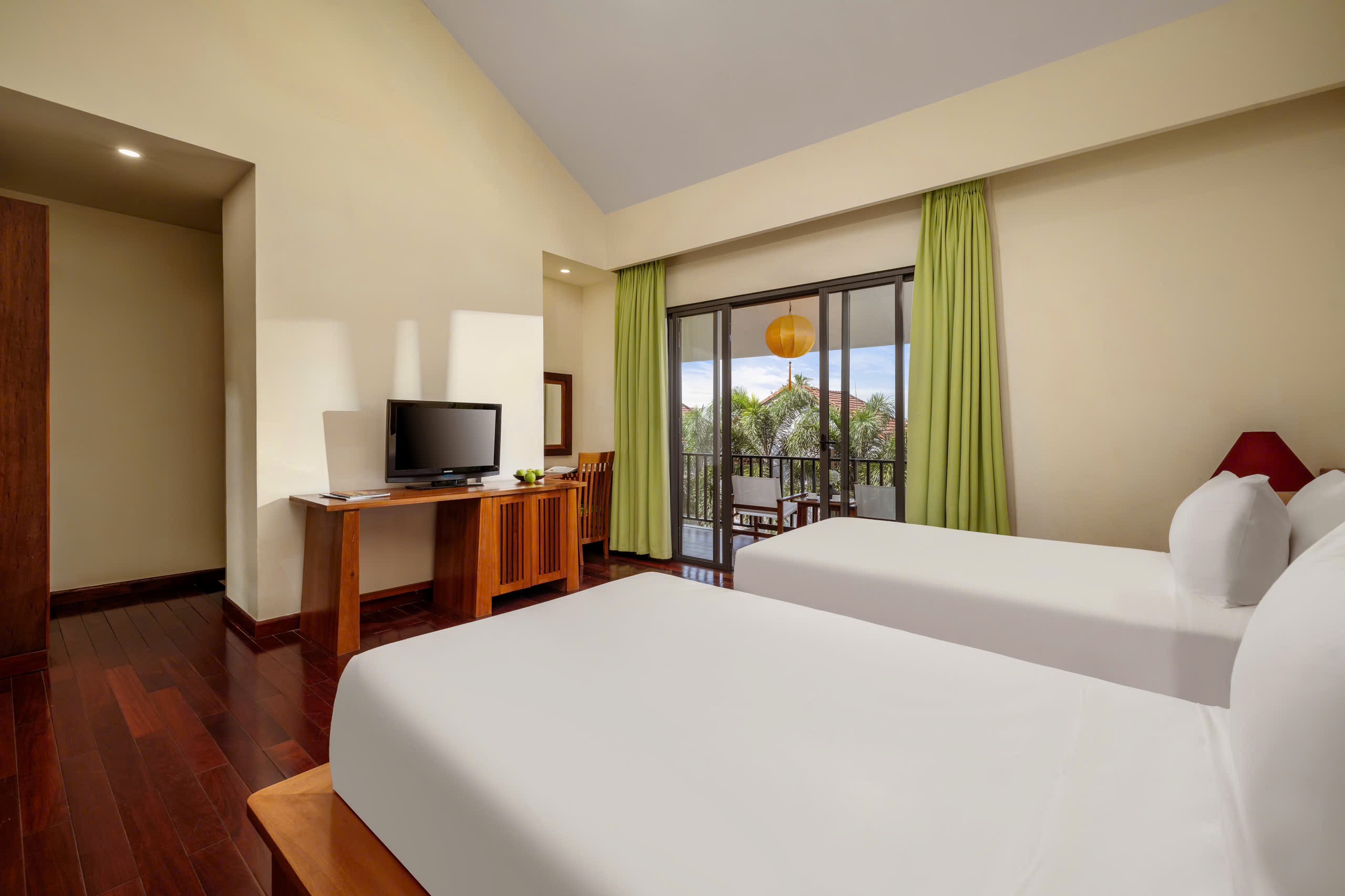Premium Twin Room 6
