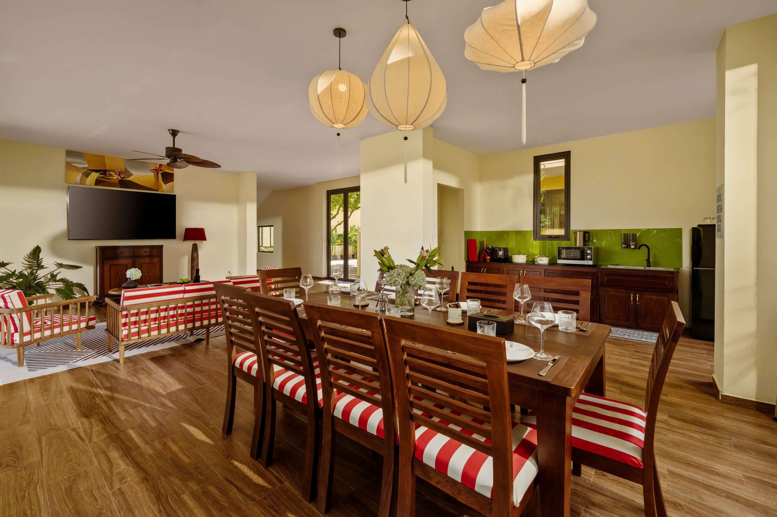 Private Villa with Pool 4