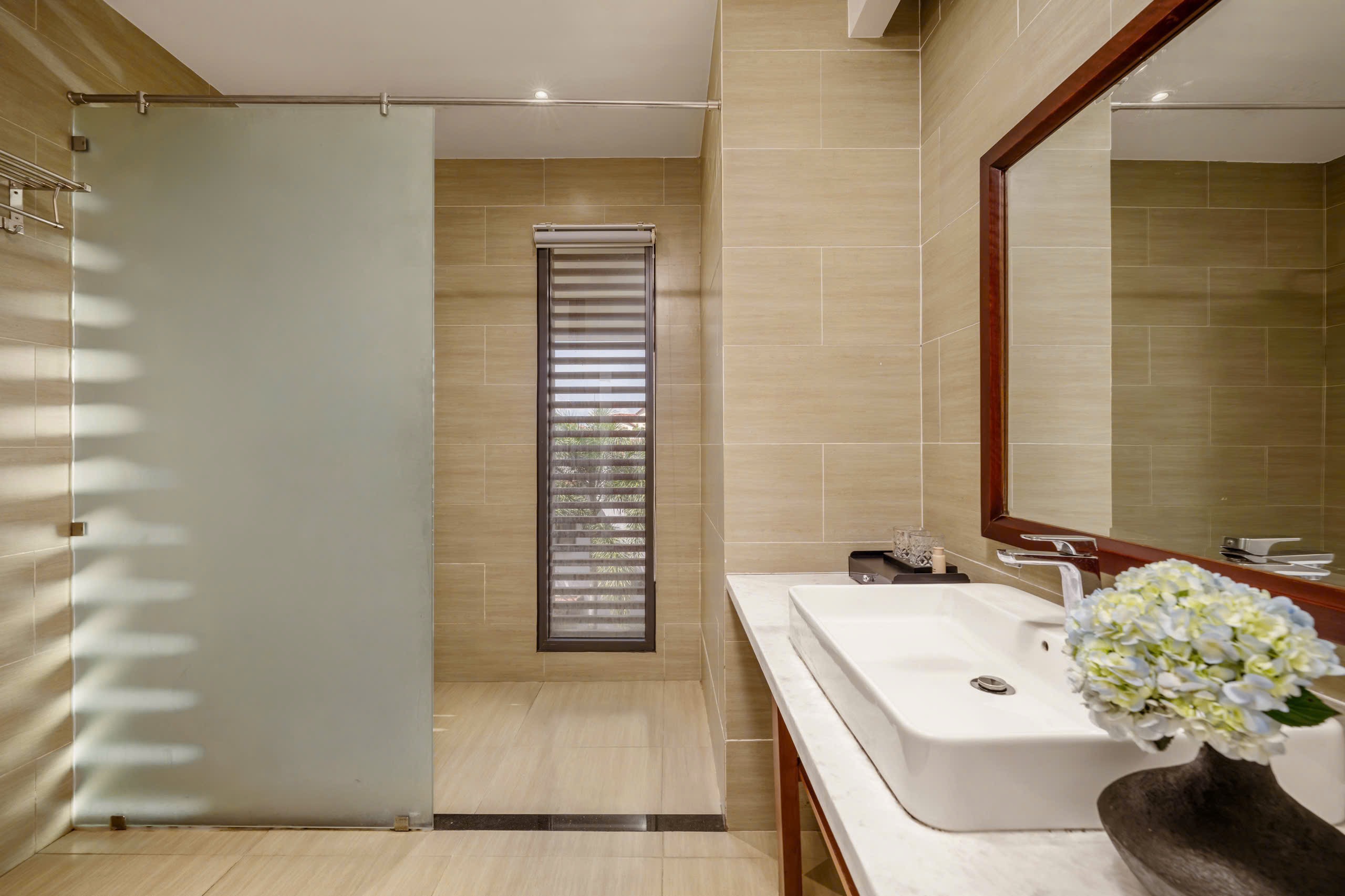 Premium Twin Room 3