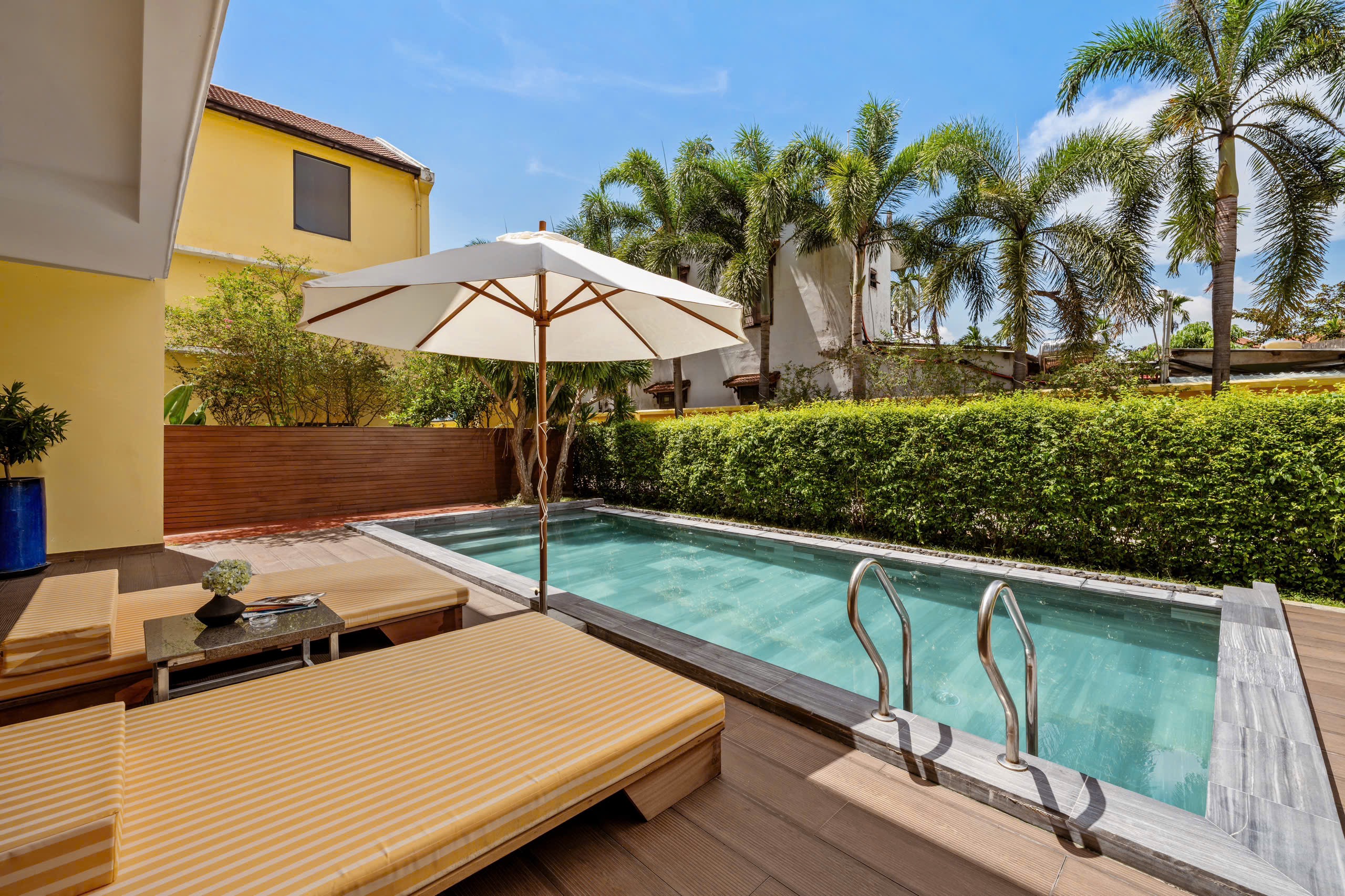 Private Villa with Pool 7