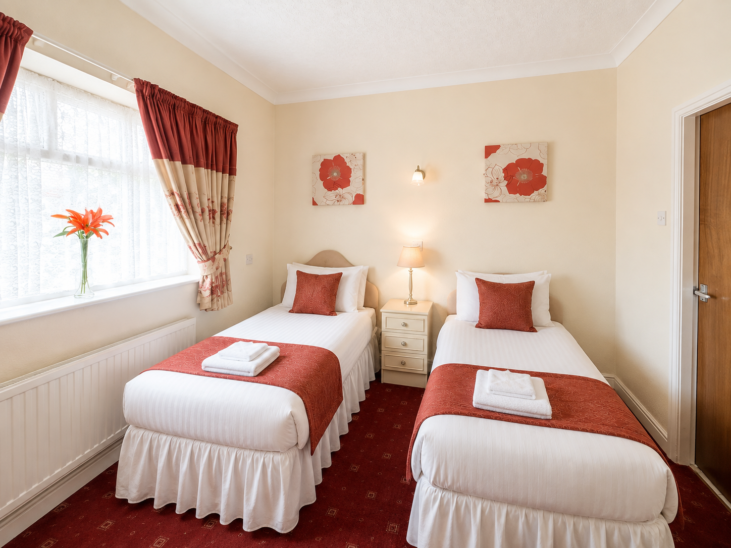 Twin Room with Private Bathroom-1