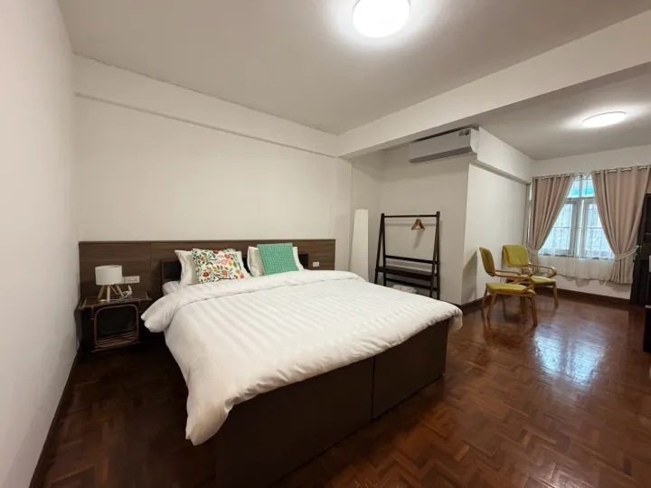 Deluxe Double with Balcony-1