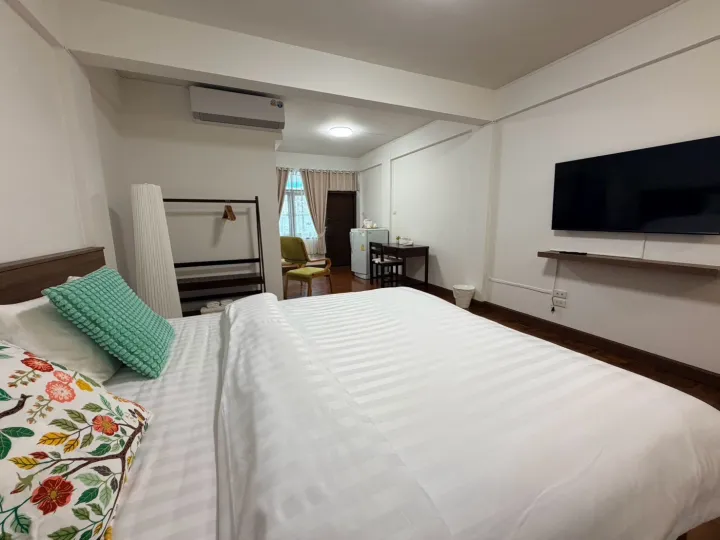 Sabai House Hotel - Gallery Image-13
