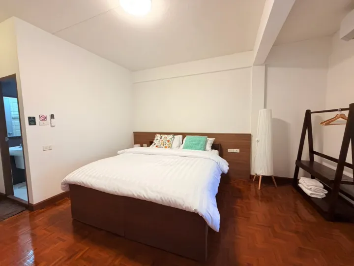 Deluxe Double with Balcony-3
