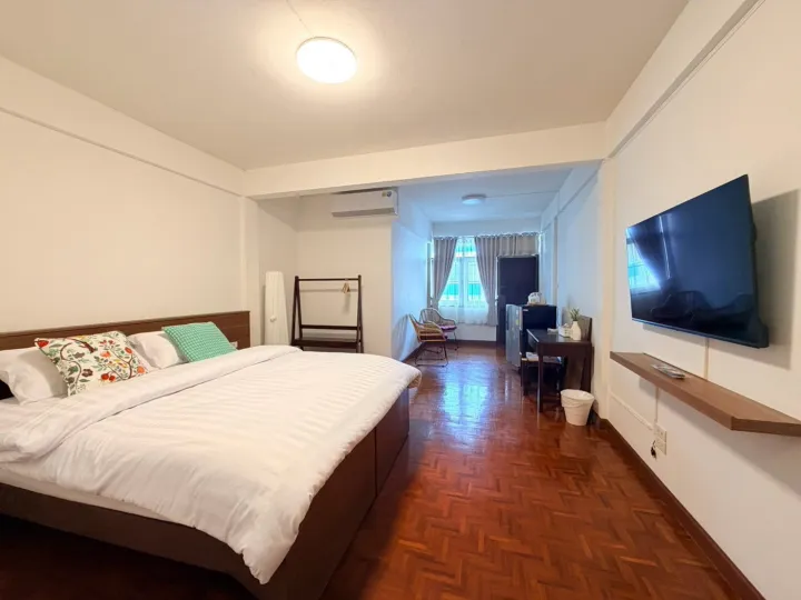 Deluxe Double with Balcony-5